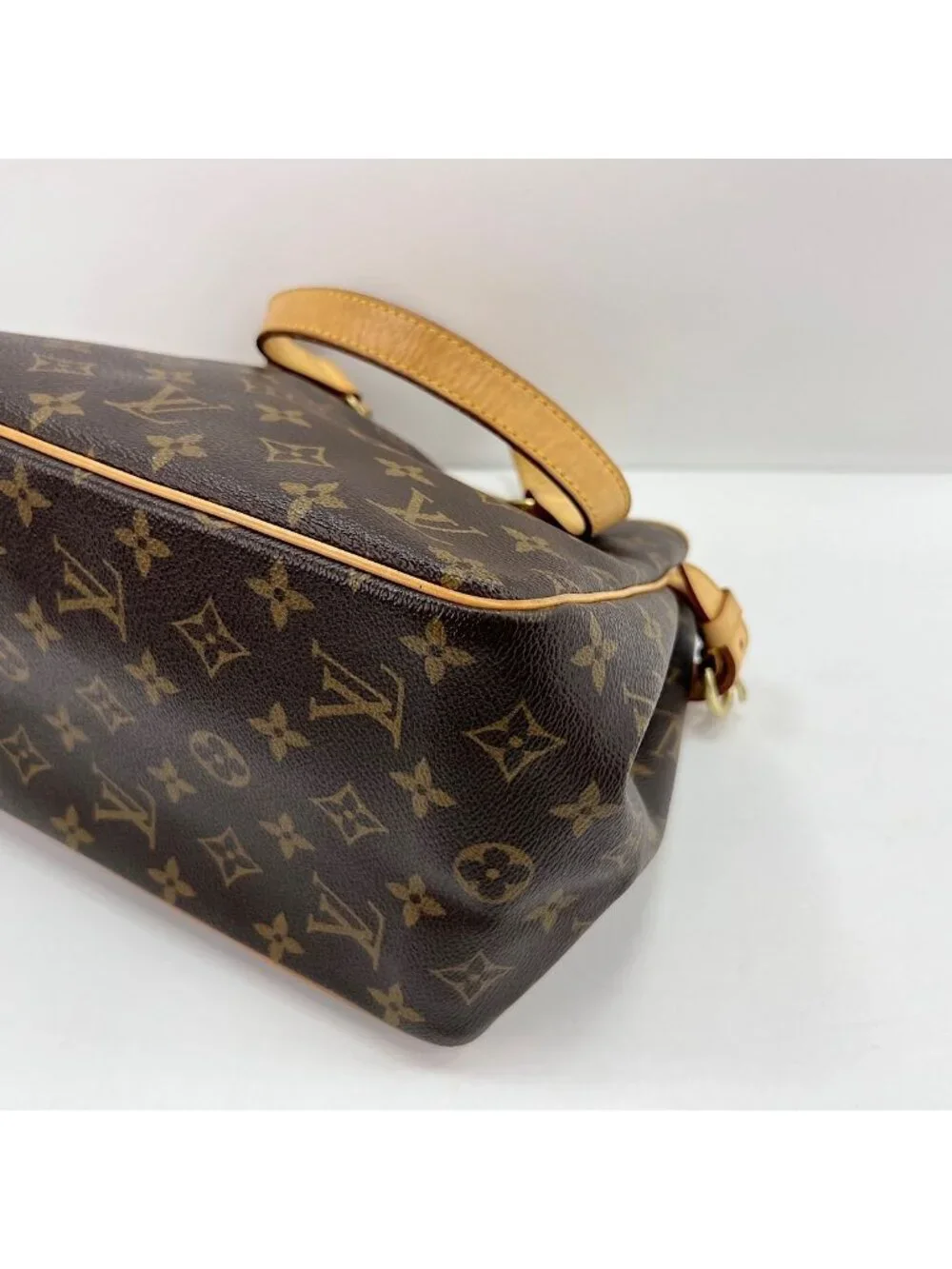 Louis Vuitton Tote Batignolles